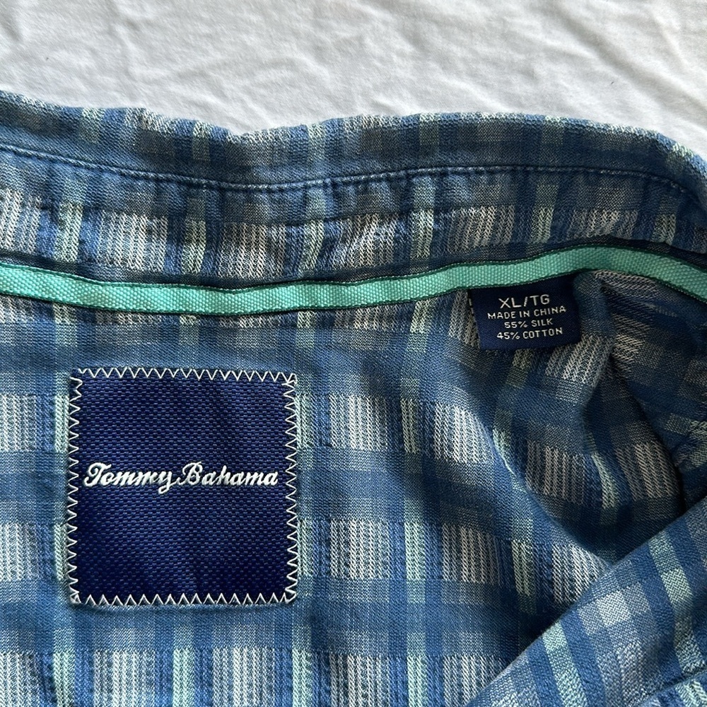 Tommy Bahama Silk/Cotton Short Sleeve Plaid Button Down Shirt - Picture 6 of 6